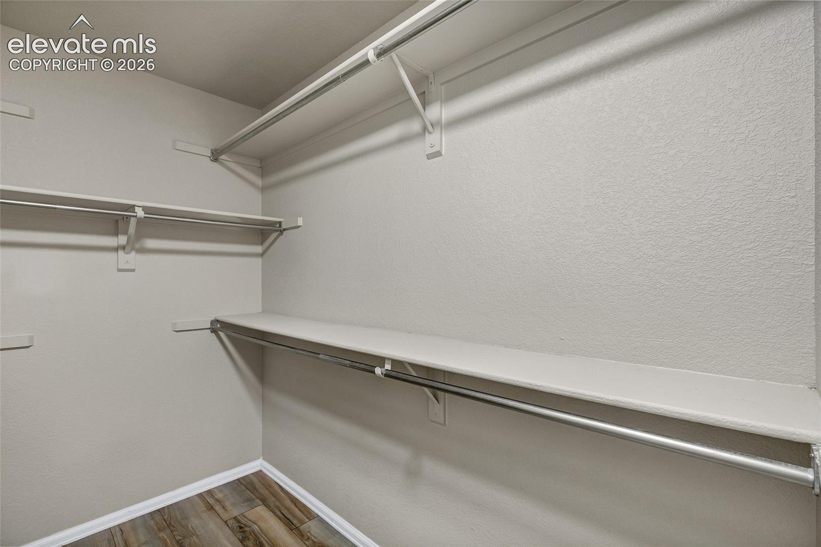 Listing photo 24 for 848 Regent Court