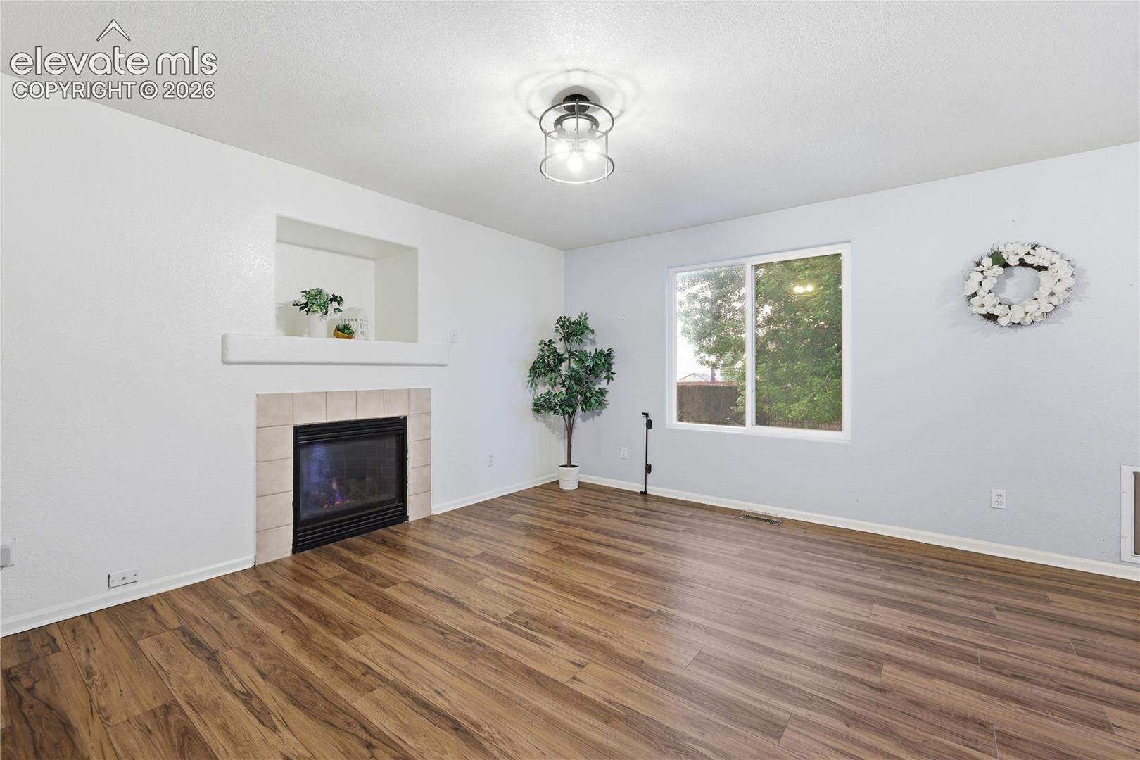 Listing photo 11 for 11015 Berry Farm Road