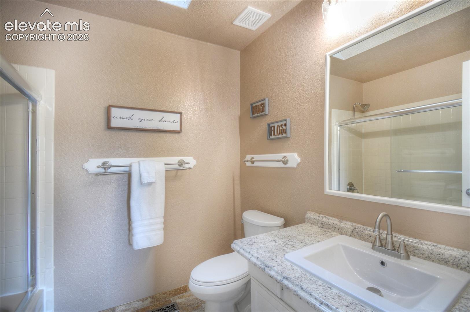 Listing photo 19 for 2955 Rhapsody Drive