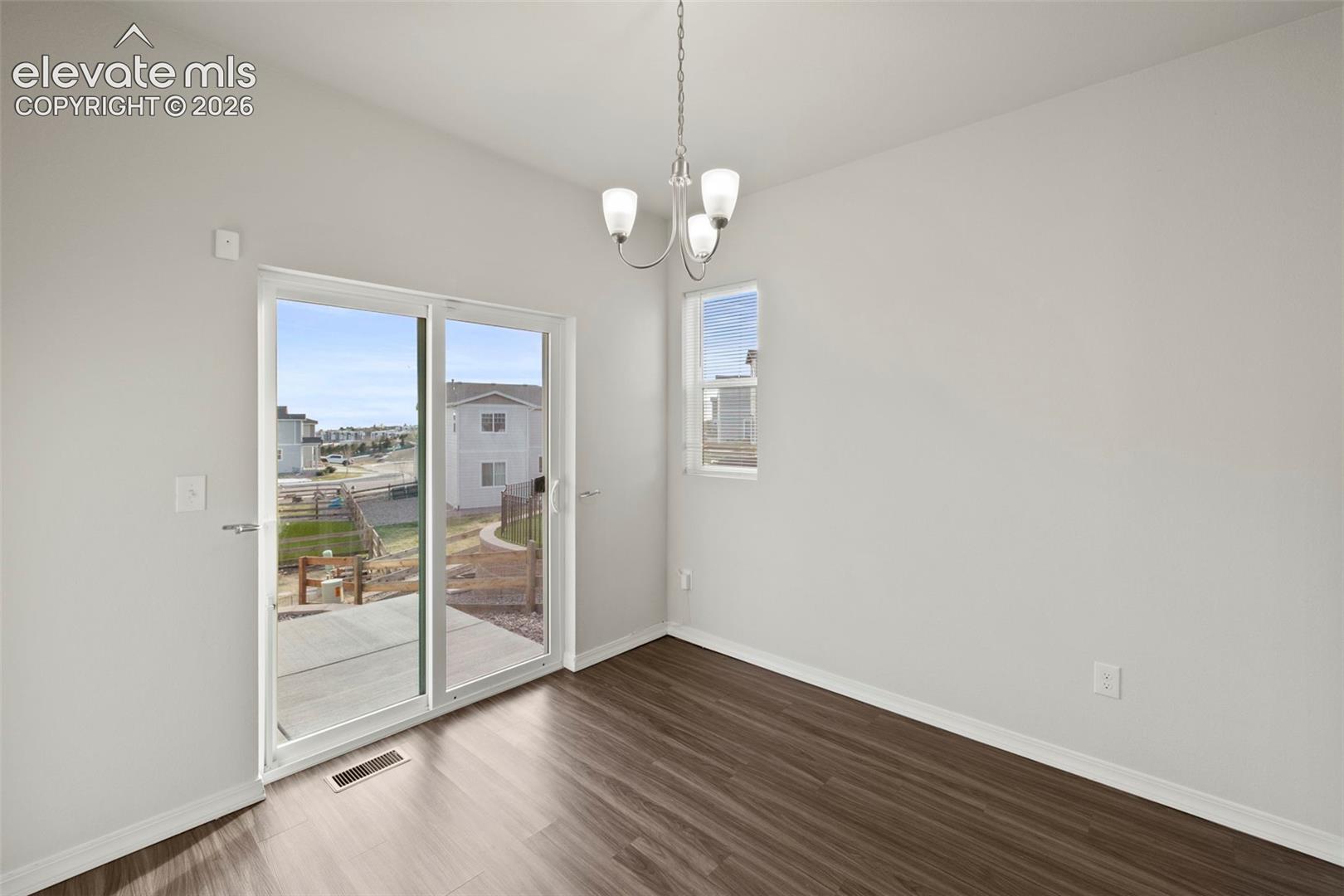 Listing photo 13 for 5659 Heathland Terrace
