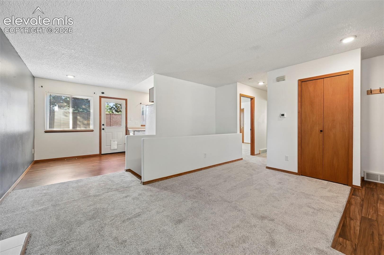 Listing photo 4 for 5079 Stillwater Drive