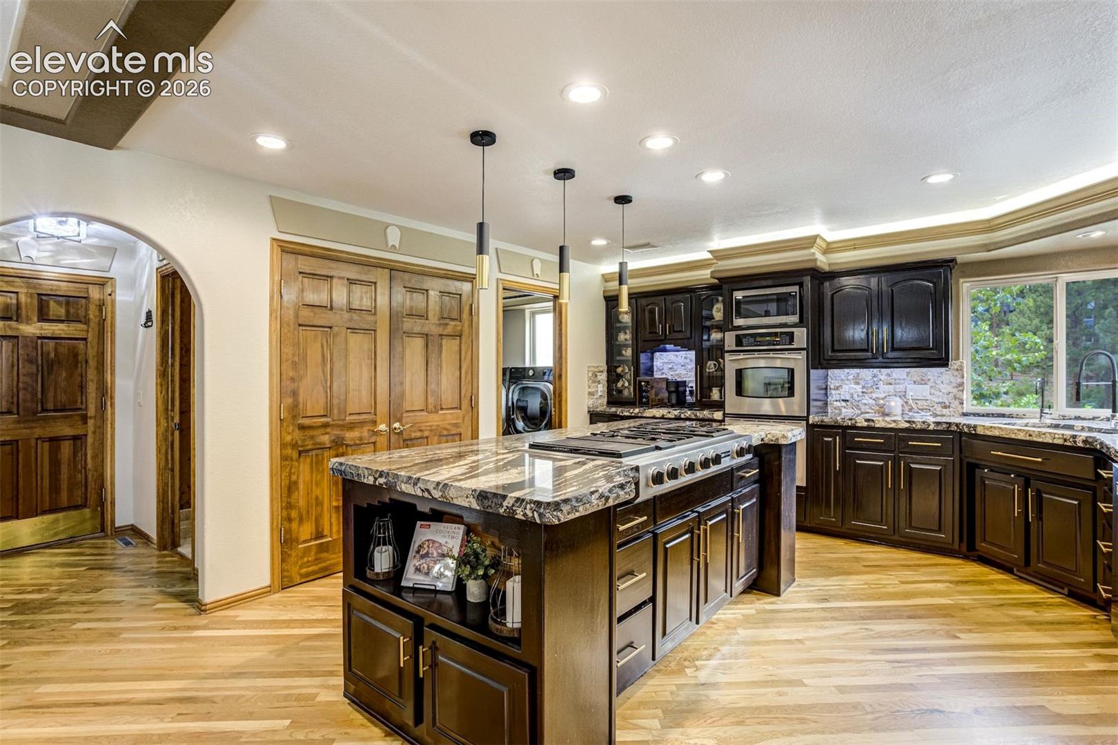 Listing photo 15 for 1851 Gore Drive