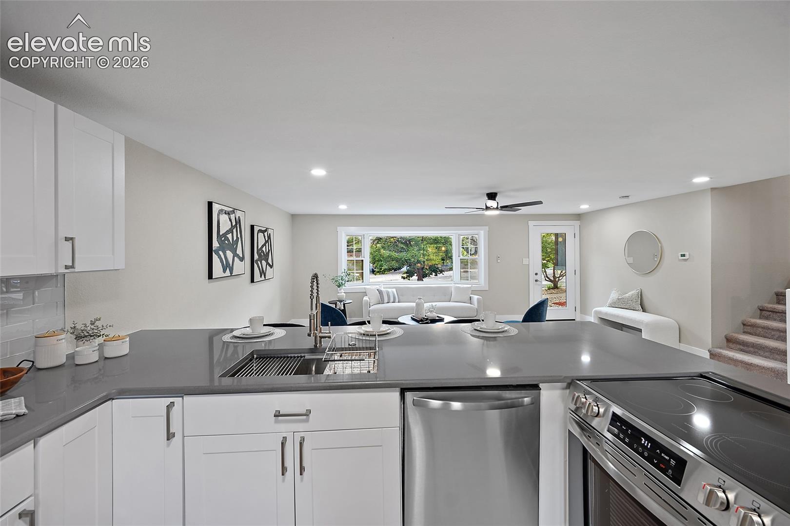 2123 Warwick Lane, photo 8