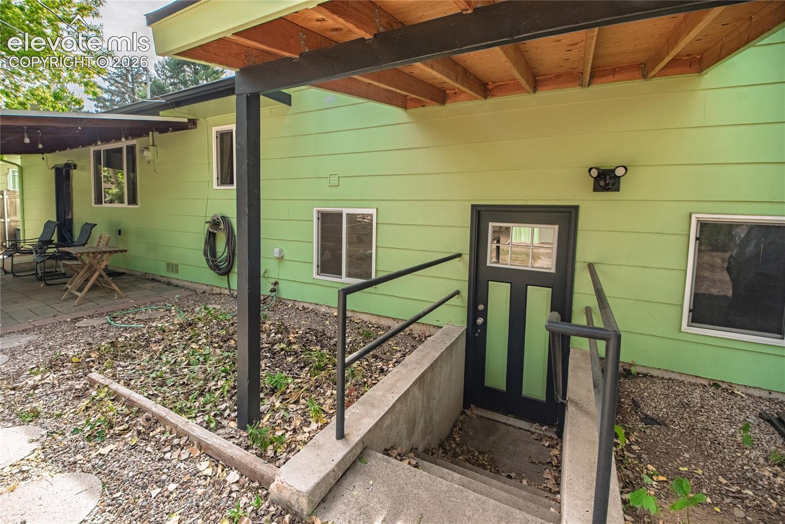 Listing photo 29 for 2512 E La Salle Street