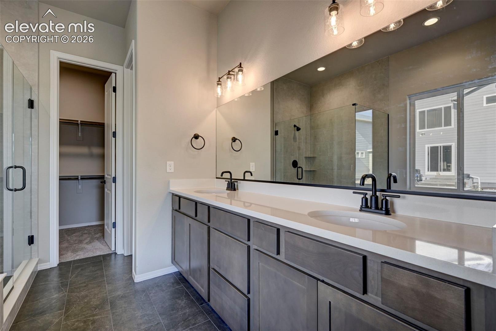 Listing photo 16 for 13039 Monument Vista Drive