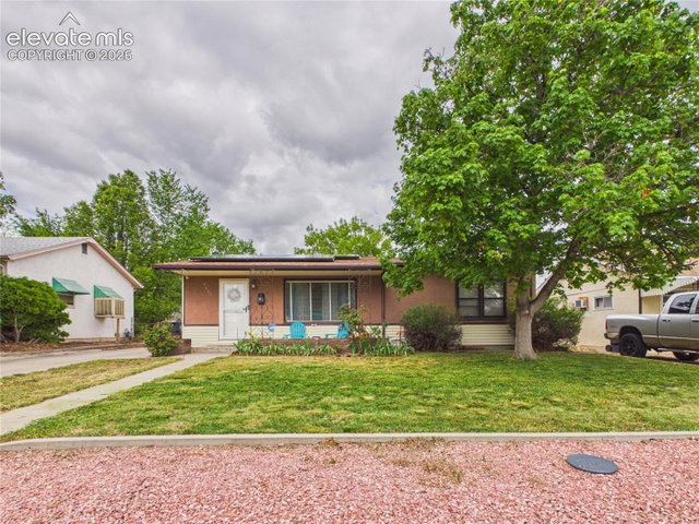 1615 Englewood Drive — listing photo