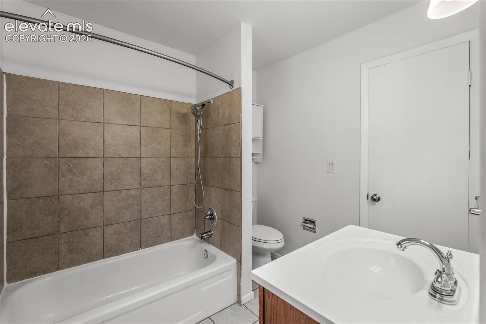 1675 Mineola Street, photo 18