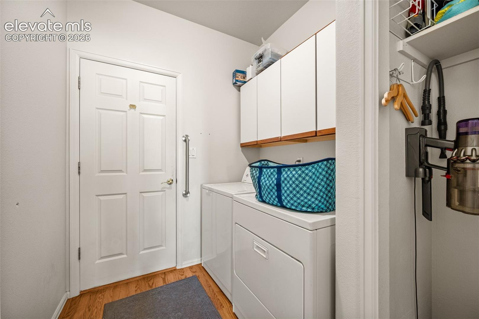 3075 Valleybrook Lane, photo 33
