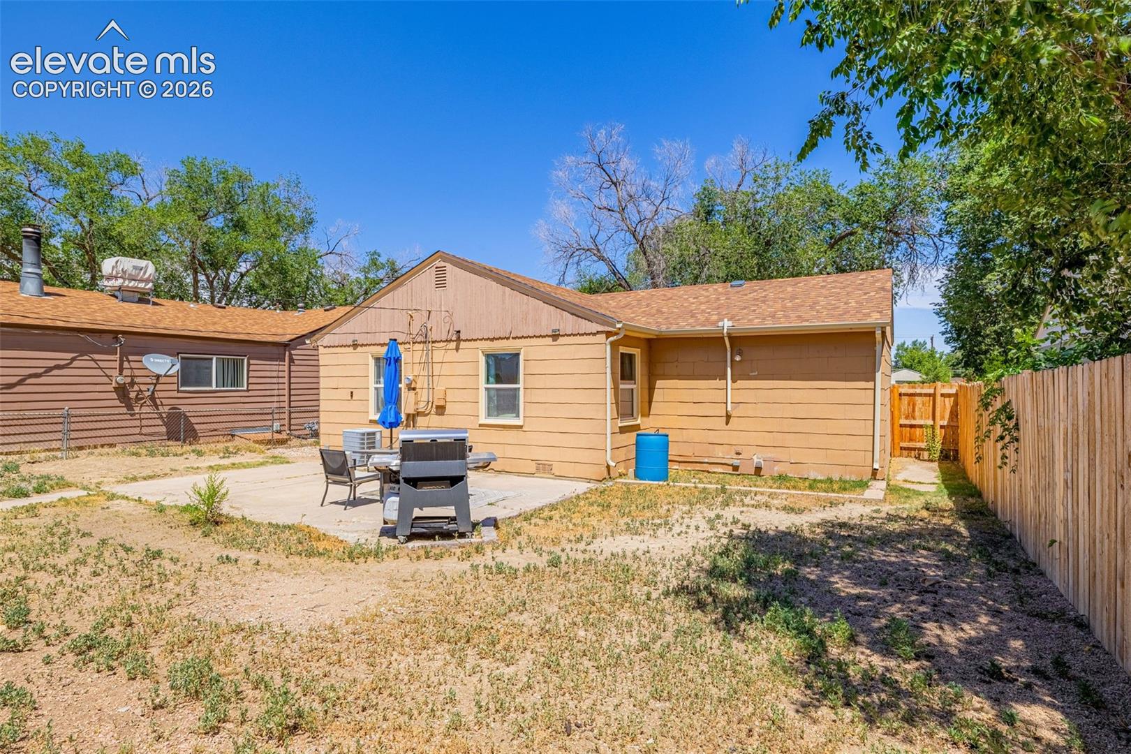 Listing photo 21 for 3023 2nd Avenue