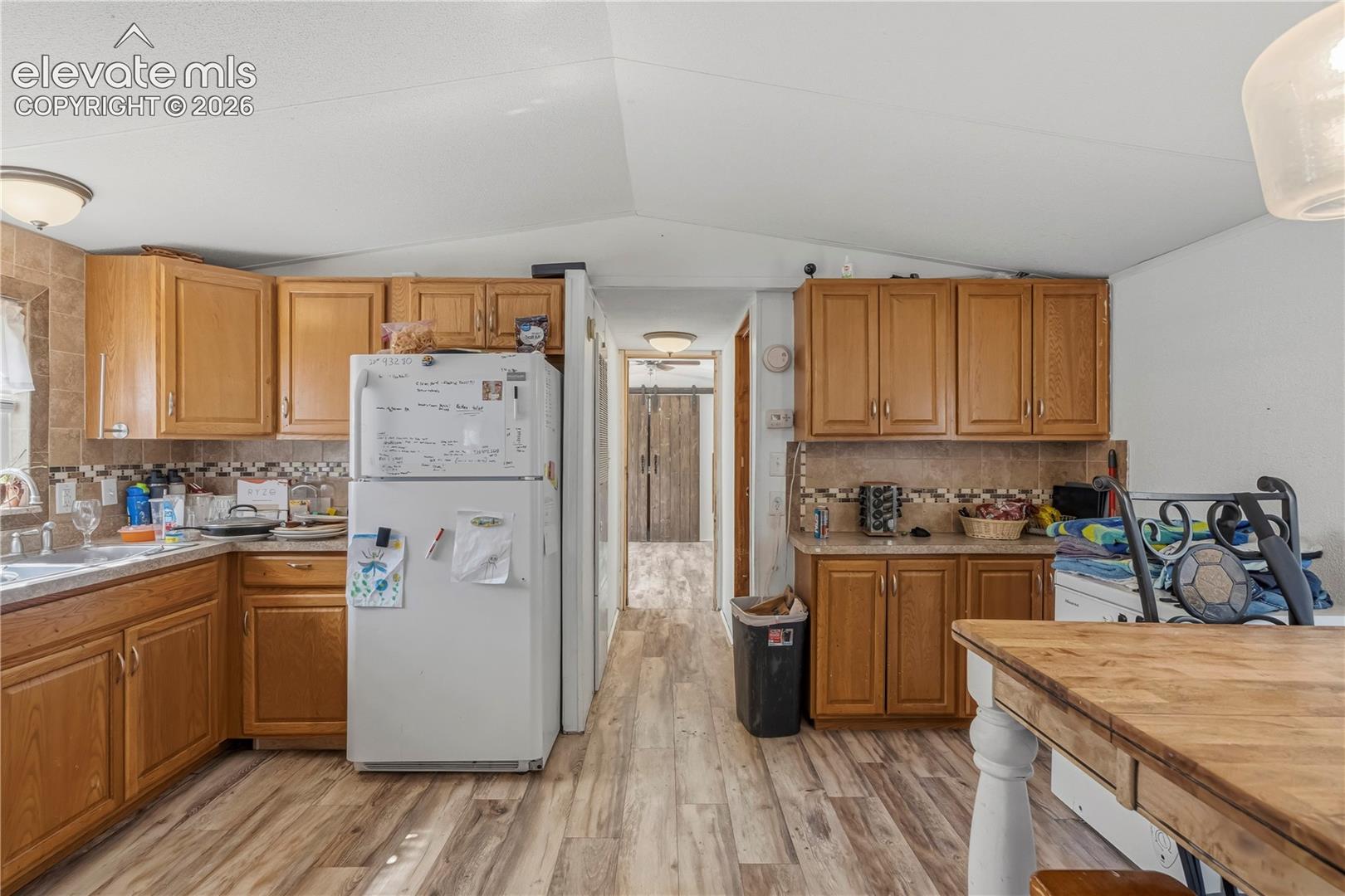 Listing photo 13 for 114 Mojave Way
