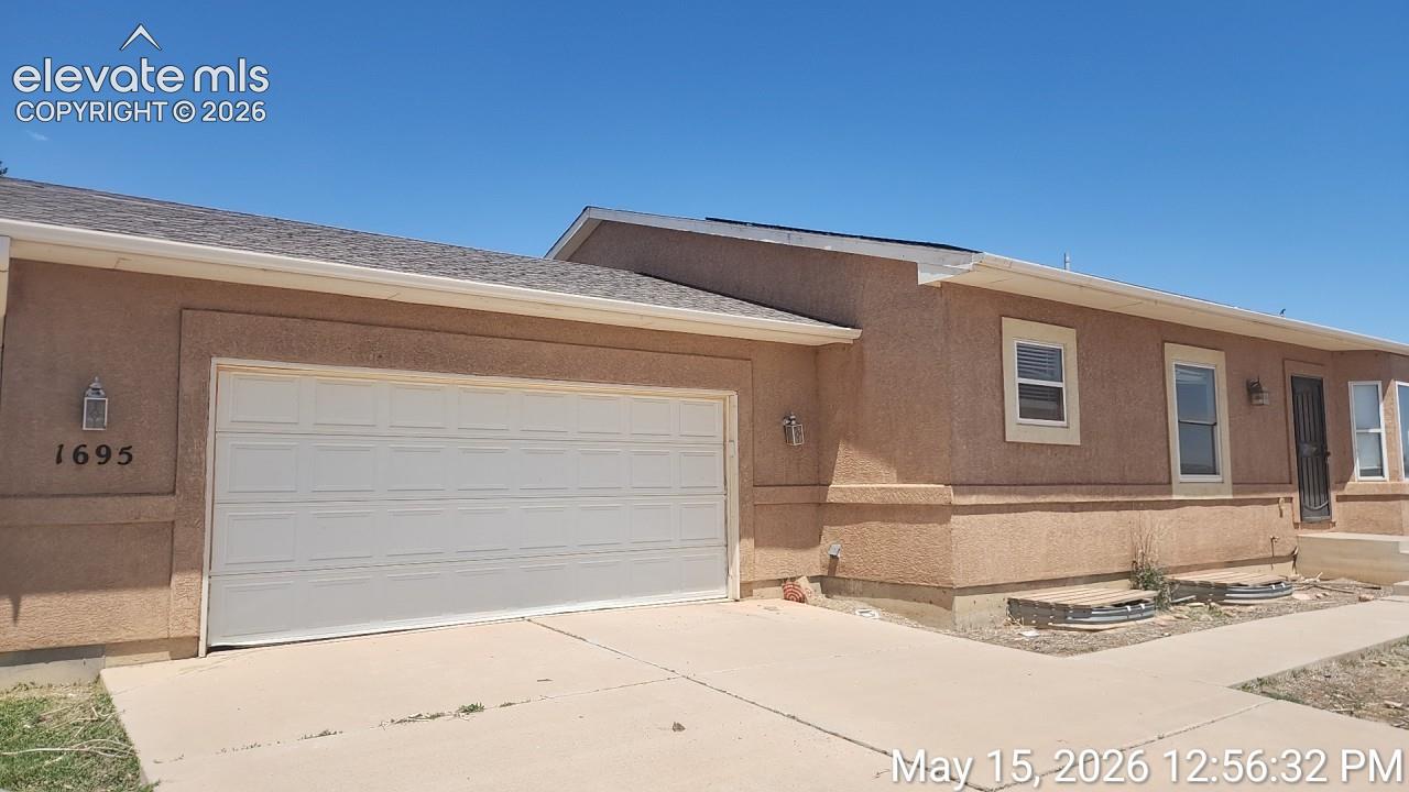 1695 Buffalo Lane