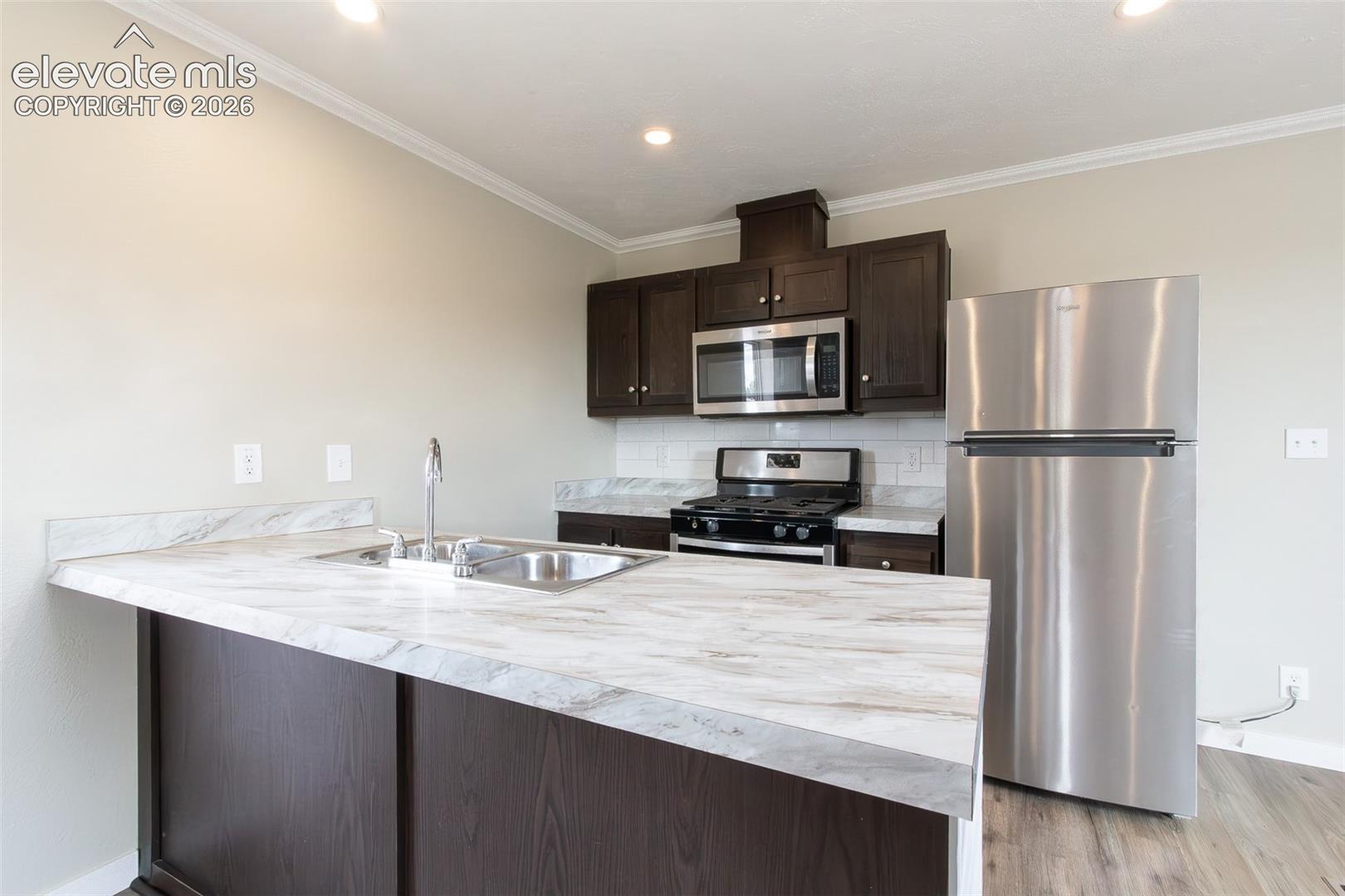Listing photo 10 for 177 E Cellini Drive