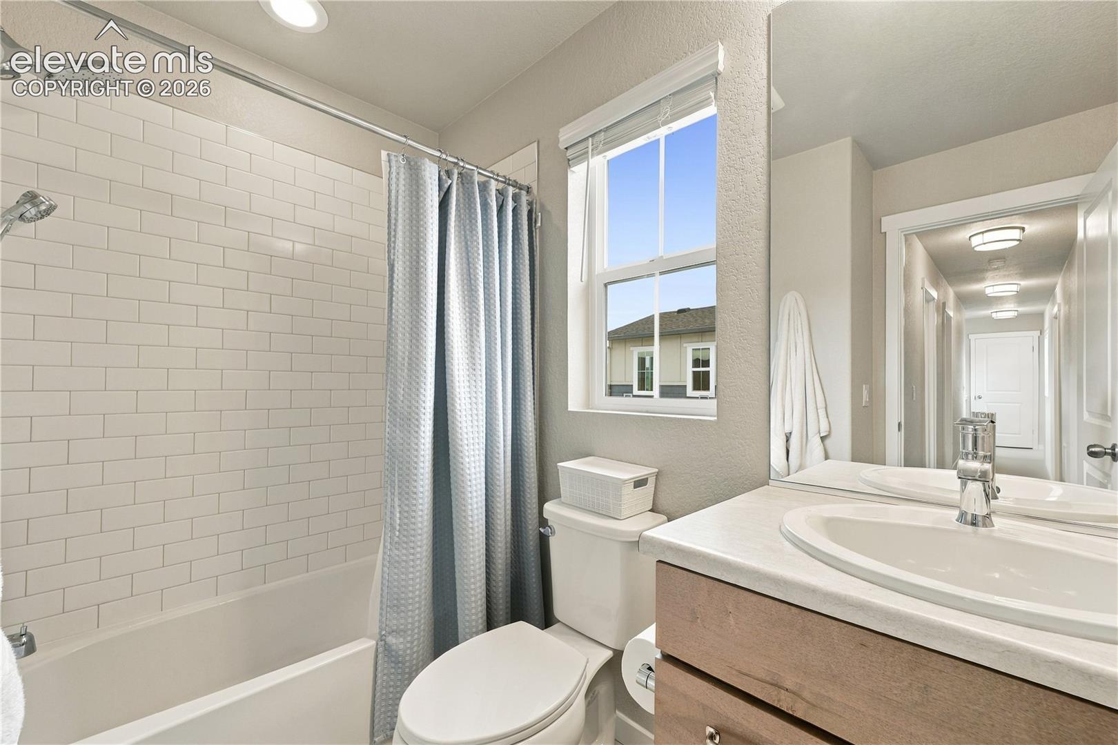 Listing photo 36 for 17607 Lucky Penny Lane