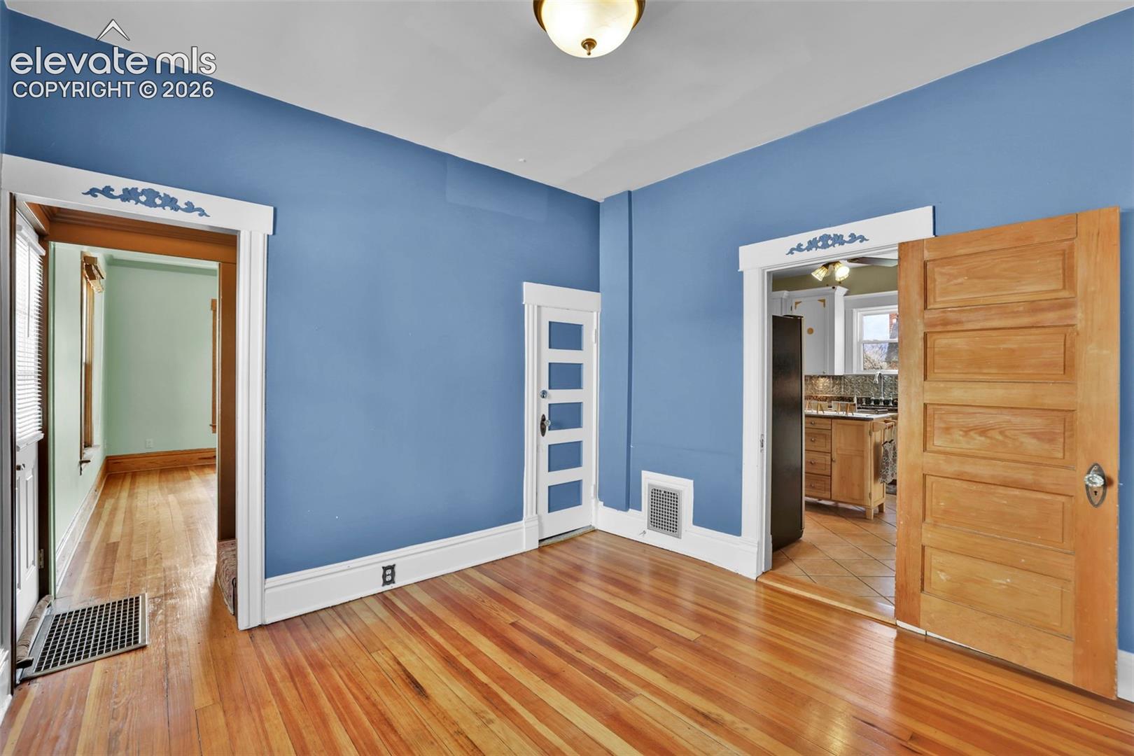 Listing photo 22 for 1302 E Platte Avenue