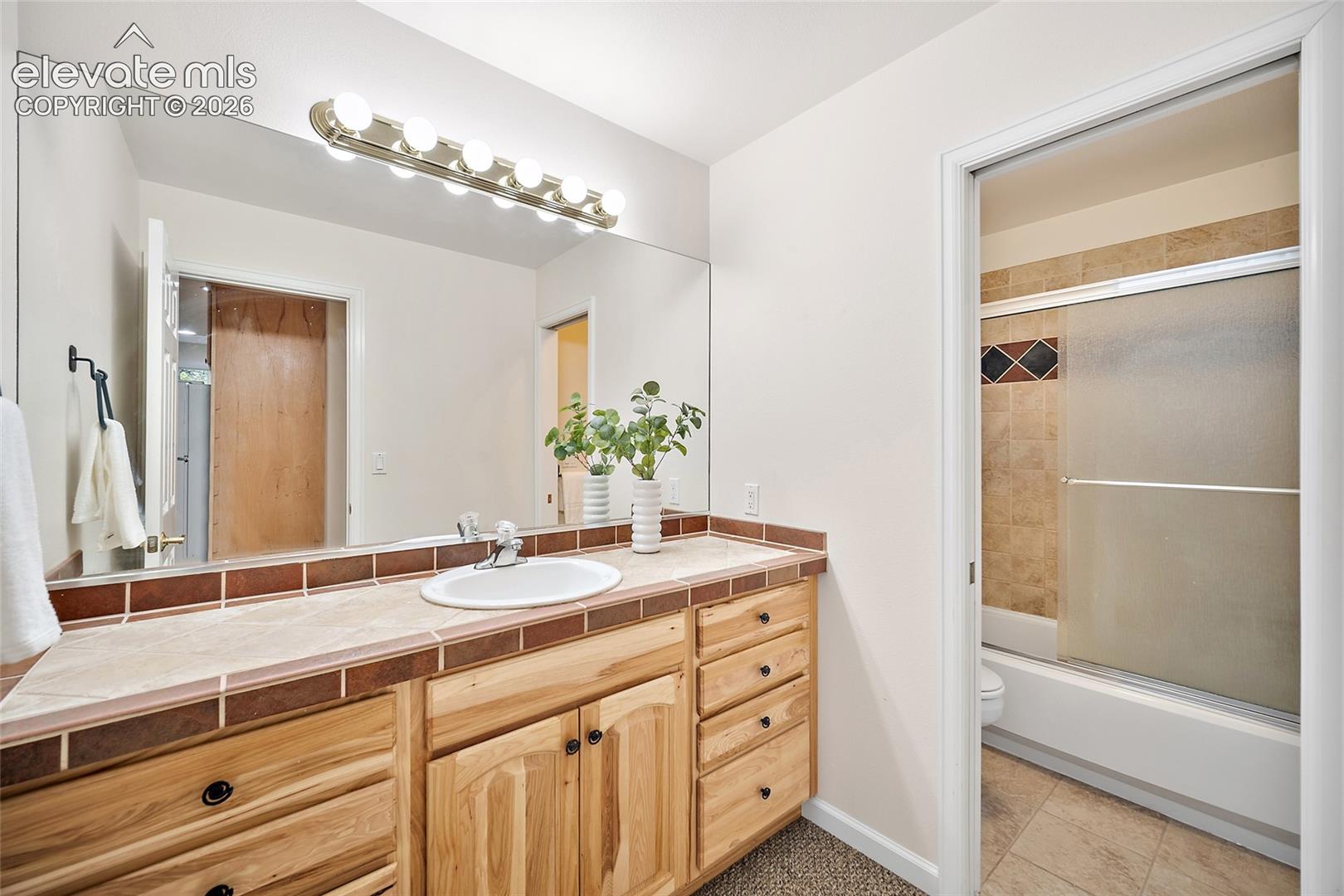 7530 Winding Oaks Drive, photo 42