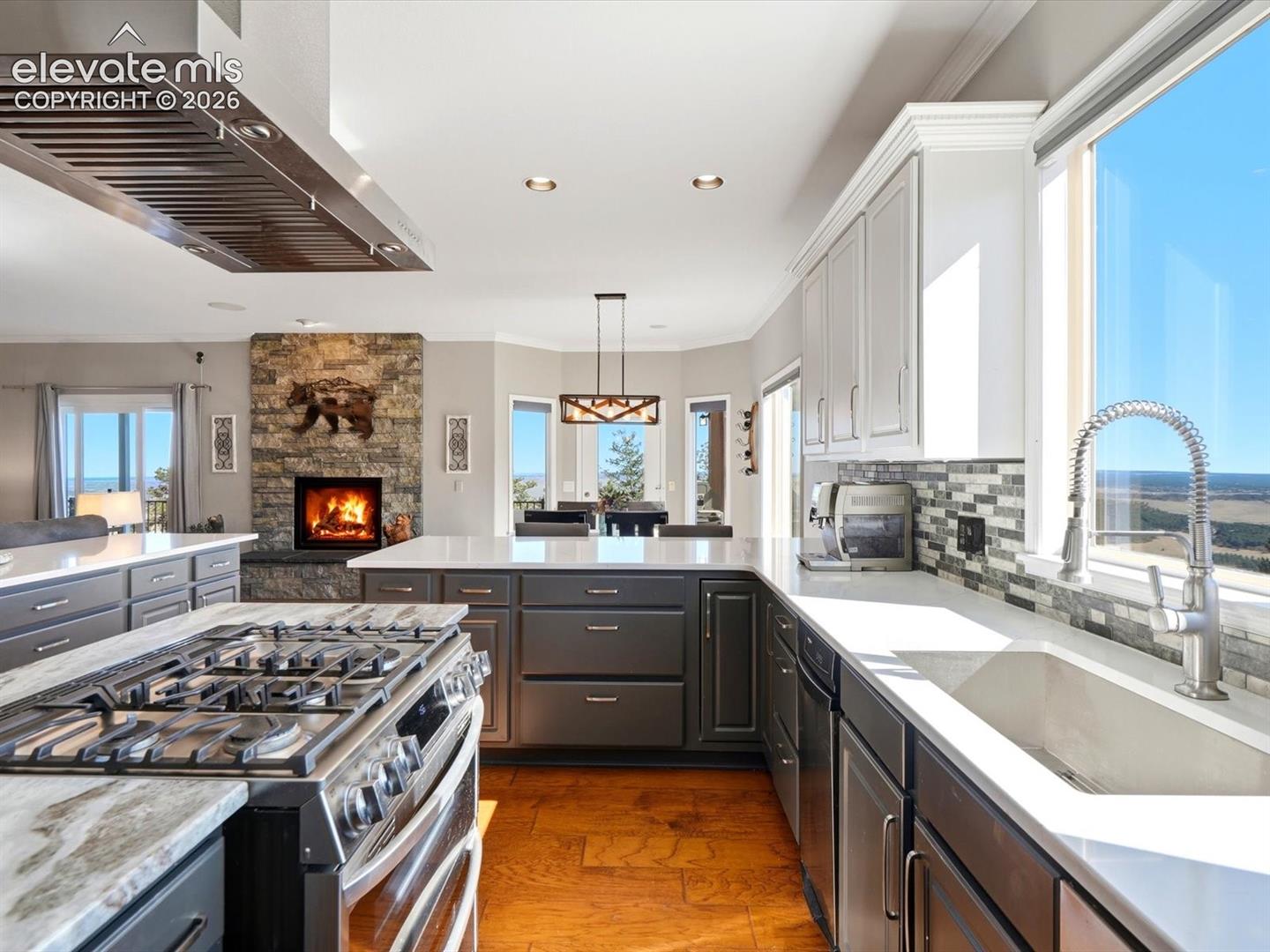 Listing photo 30 for 13084 Deer Ridge Way