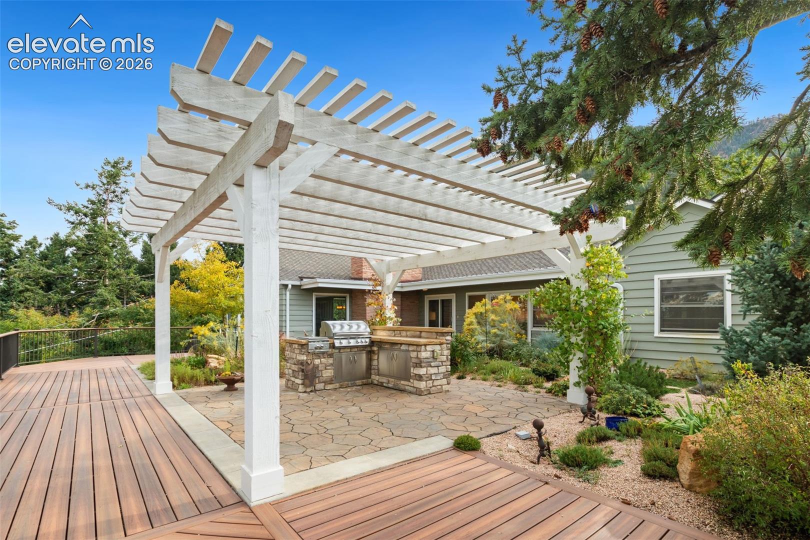 Listing photo 27 for 1670 Old Stage Road