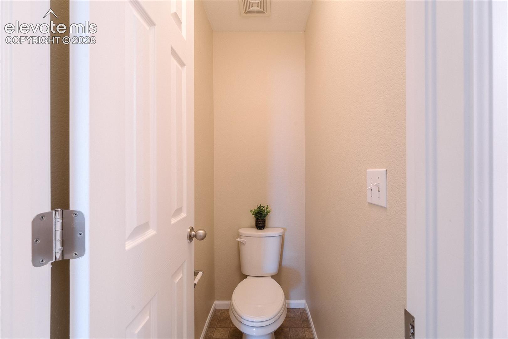 Listing photo 28 for 7752 Blue Vail Way