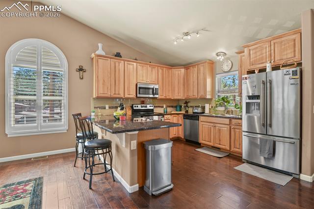Listing photo 8 for 600 Spruce Street
