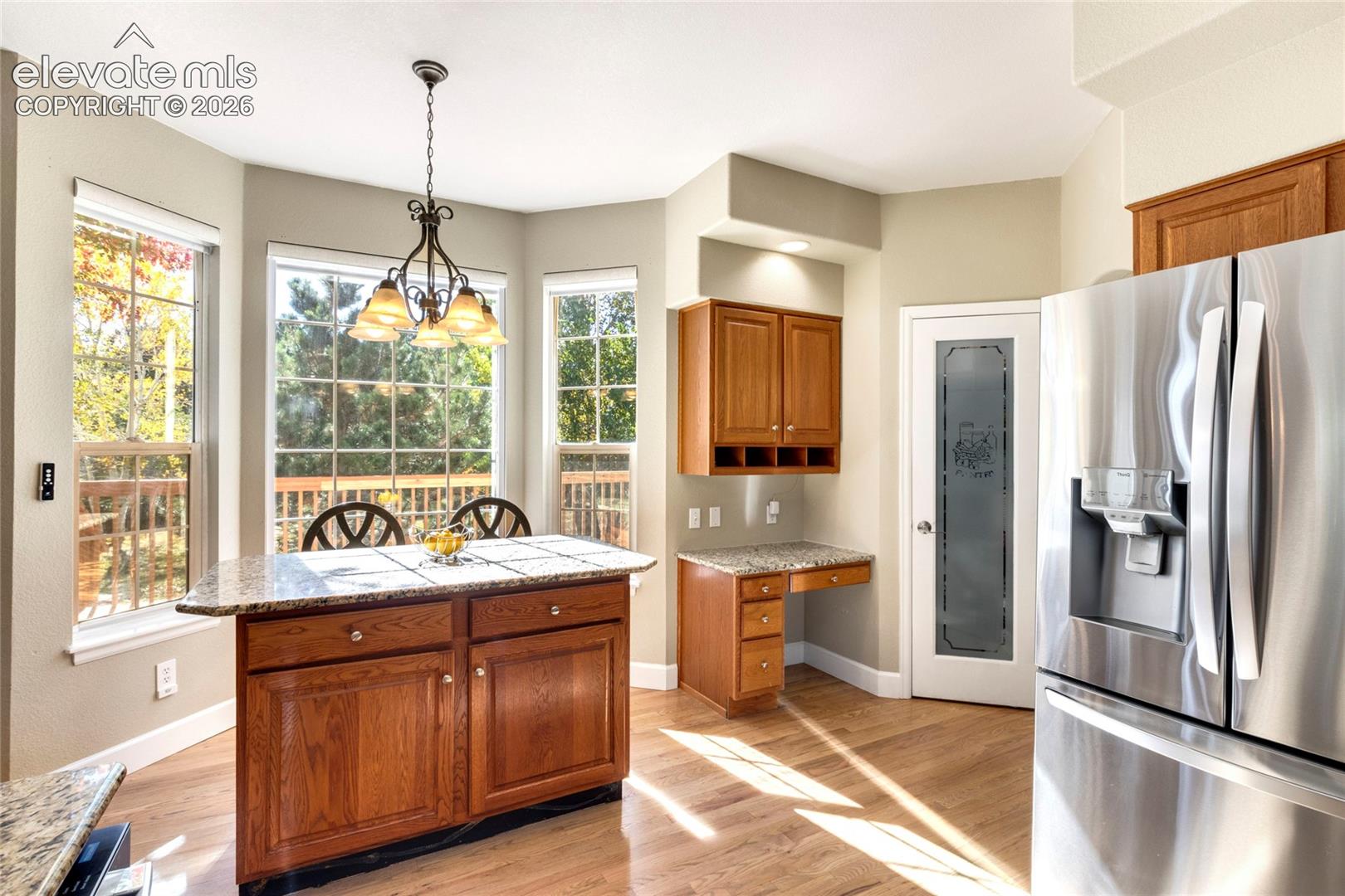 Listing photo 11 for 19905 Riverglen Lane