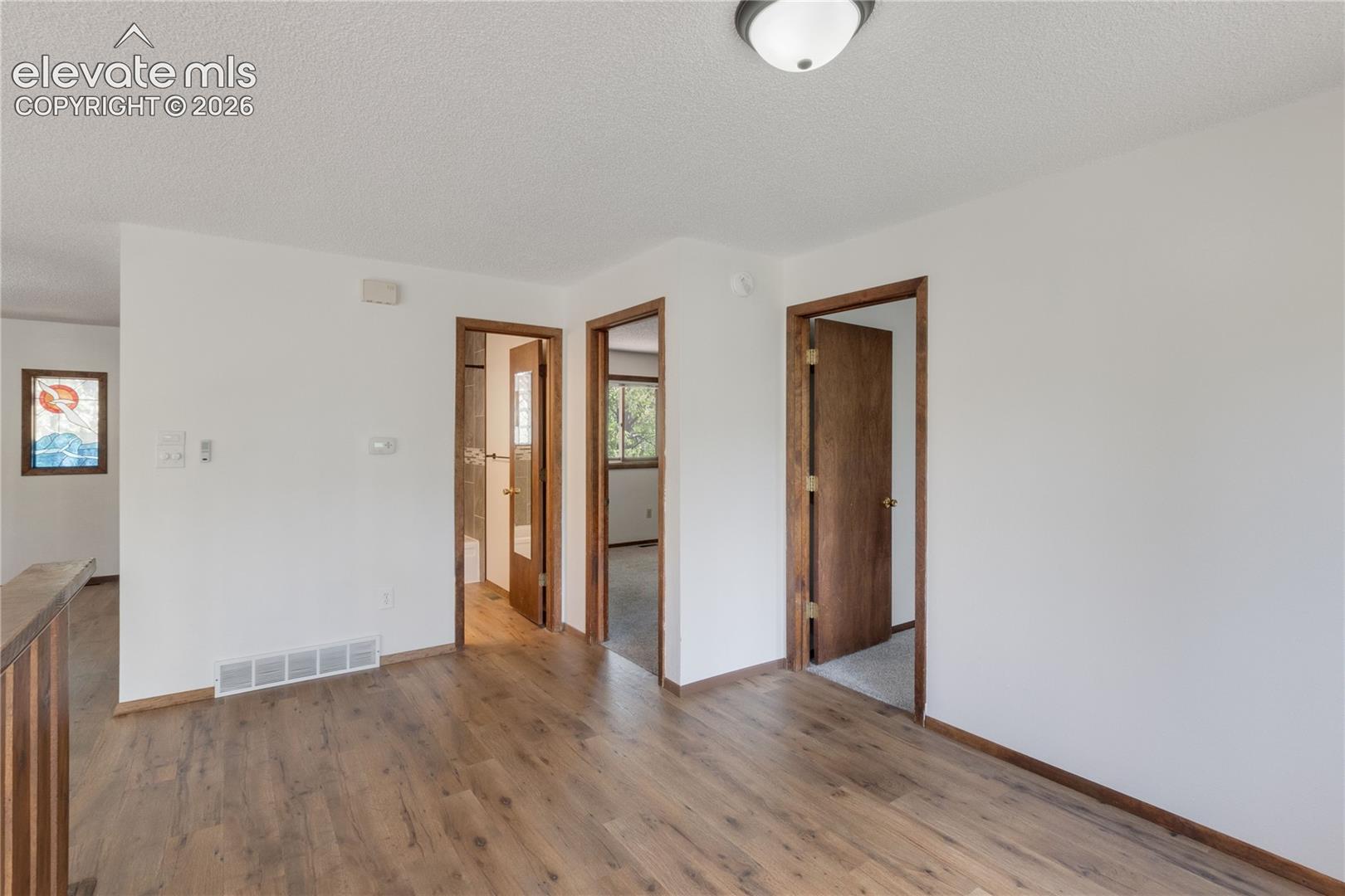 1257 Midland Avenue, photo 18