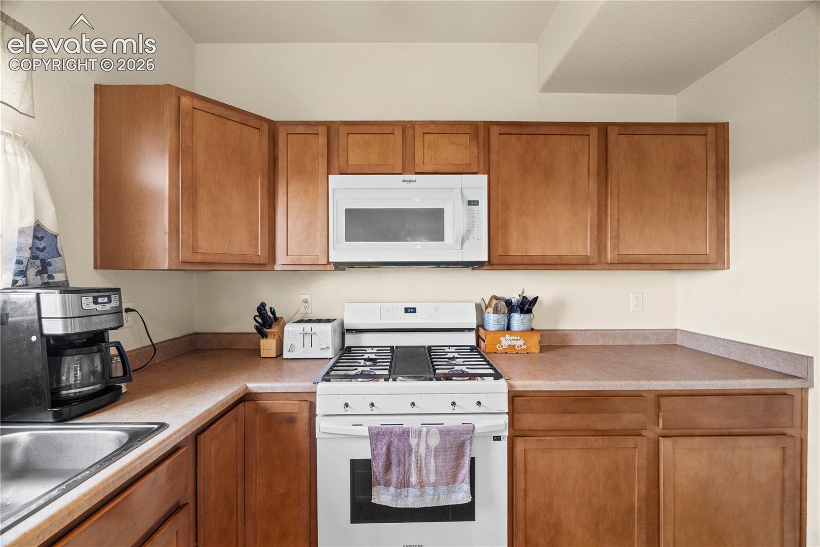 7569 Chenoa Court, photo 16