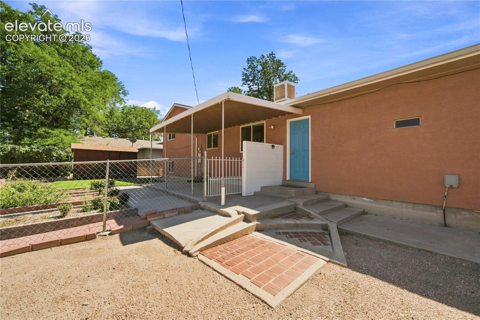 Listing photo 32 for 540 Starlite Drive