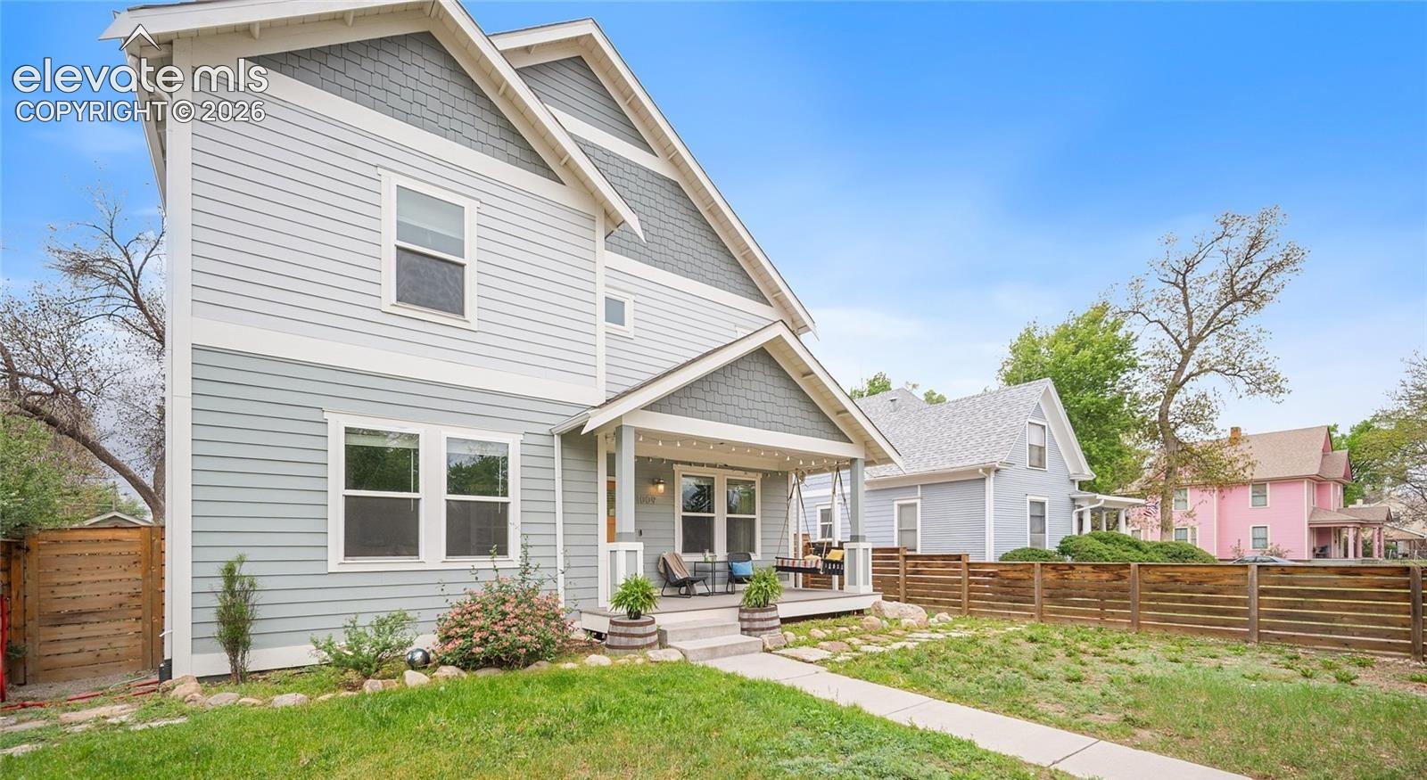 Listing photo 3 for 1007 E Boulder Street