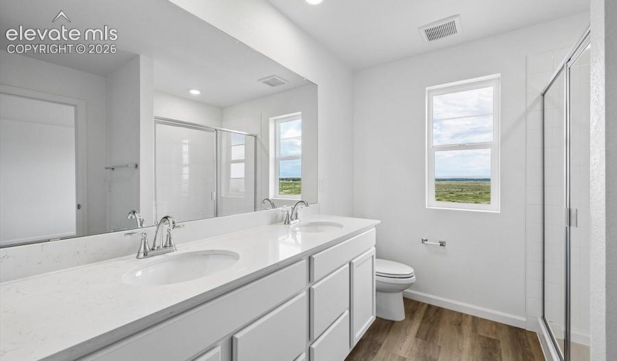 Listing photo 17 for 2510 Milano Way