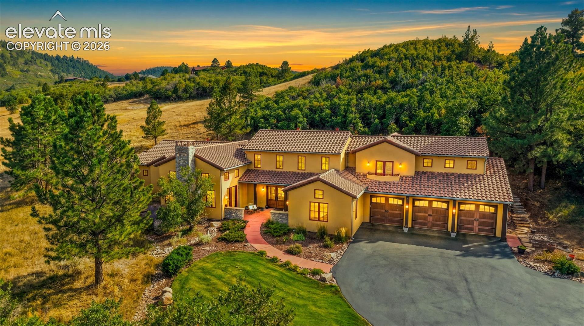Listing photo 6 for 4504 Mariposa Road