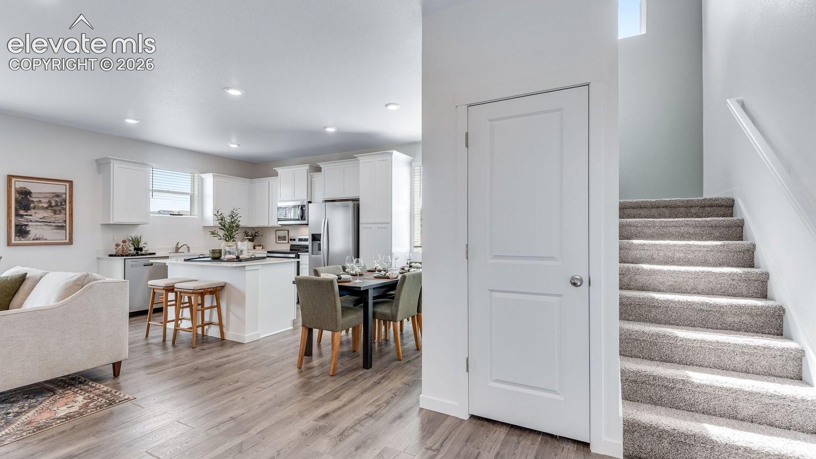 Listing photo 4 for 3675 Glenna Place