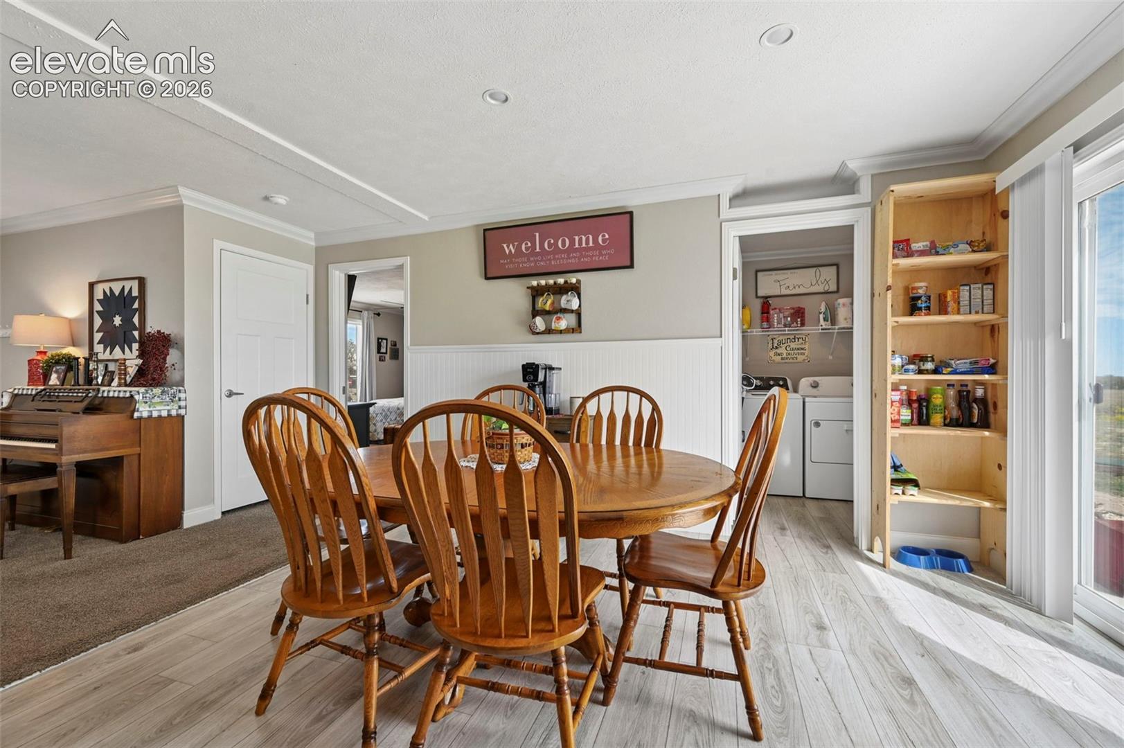 Listing photo 13 for 5717 Sengbeil Road