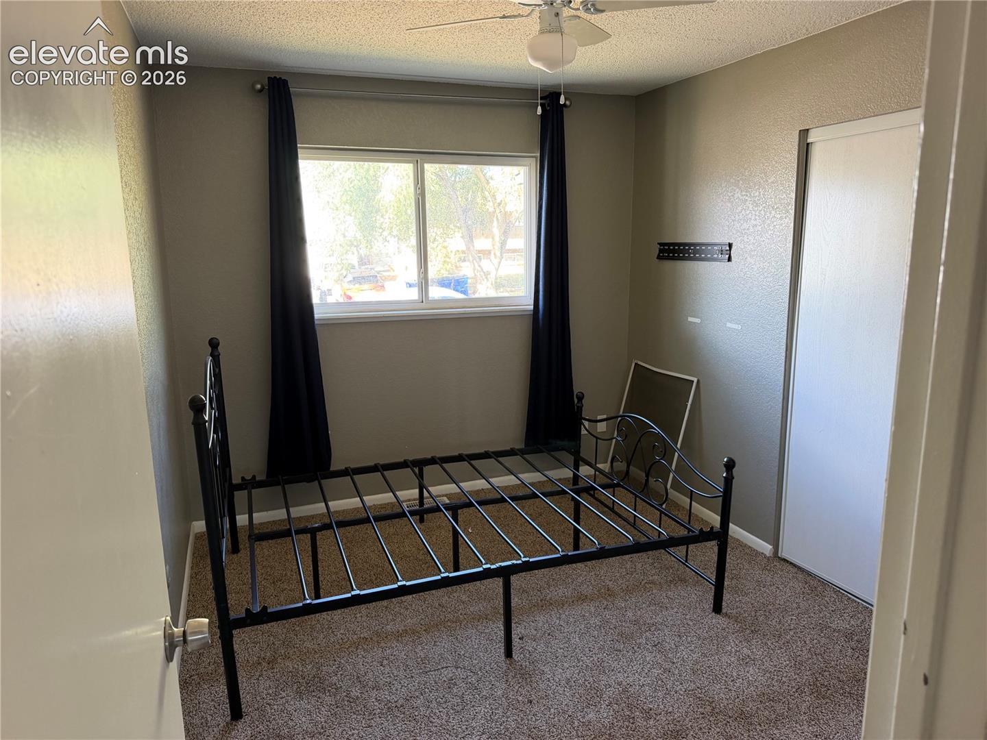 1227 Royale Drive, photo 11