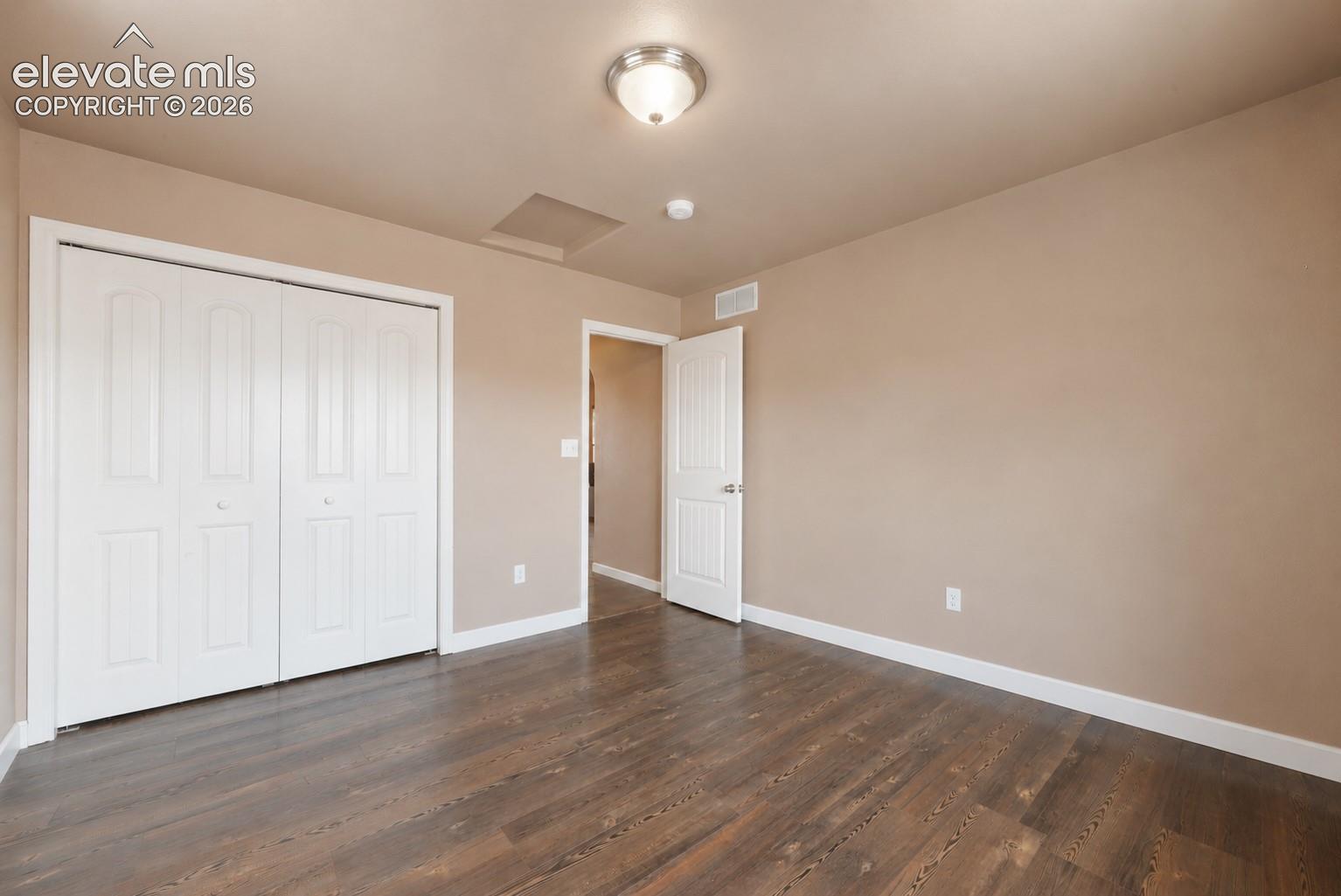 Listing photo 23 for 83 S Golfwood Drive