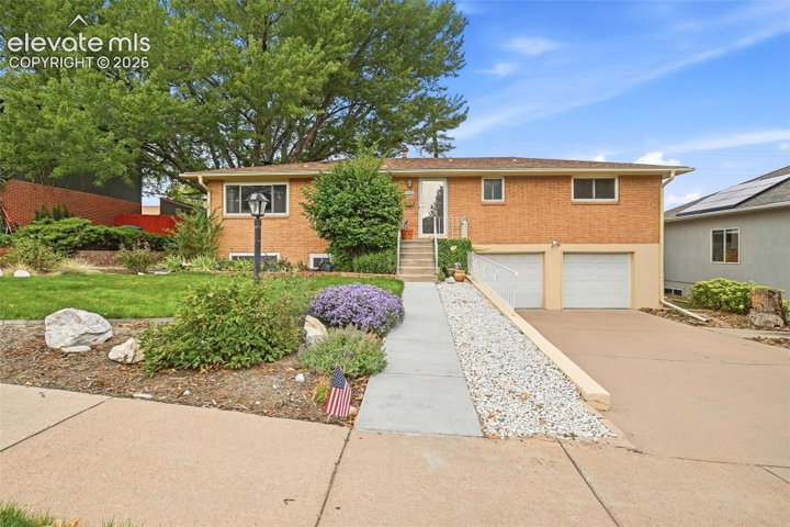 1442 Bellaire Drive — listing photo