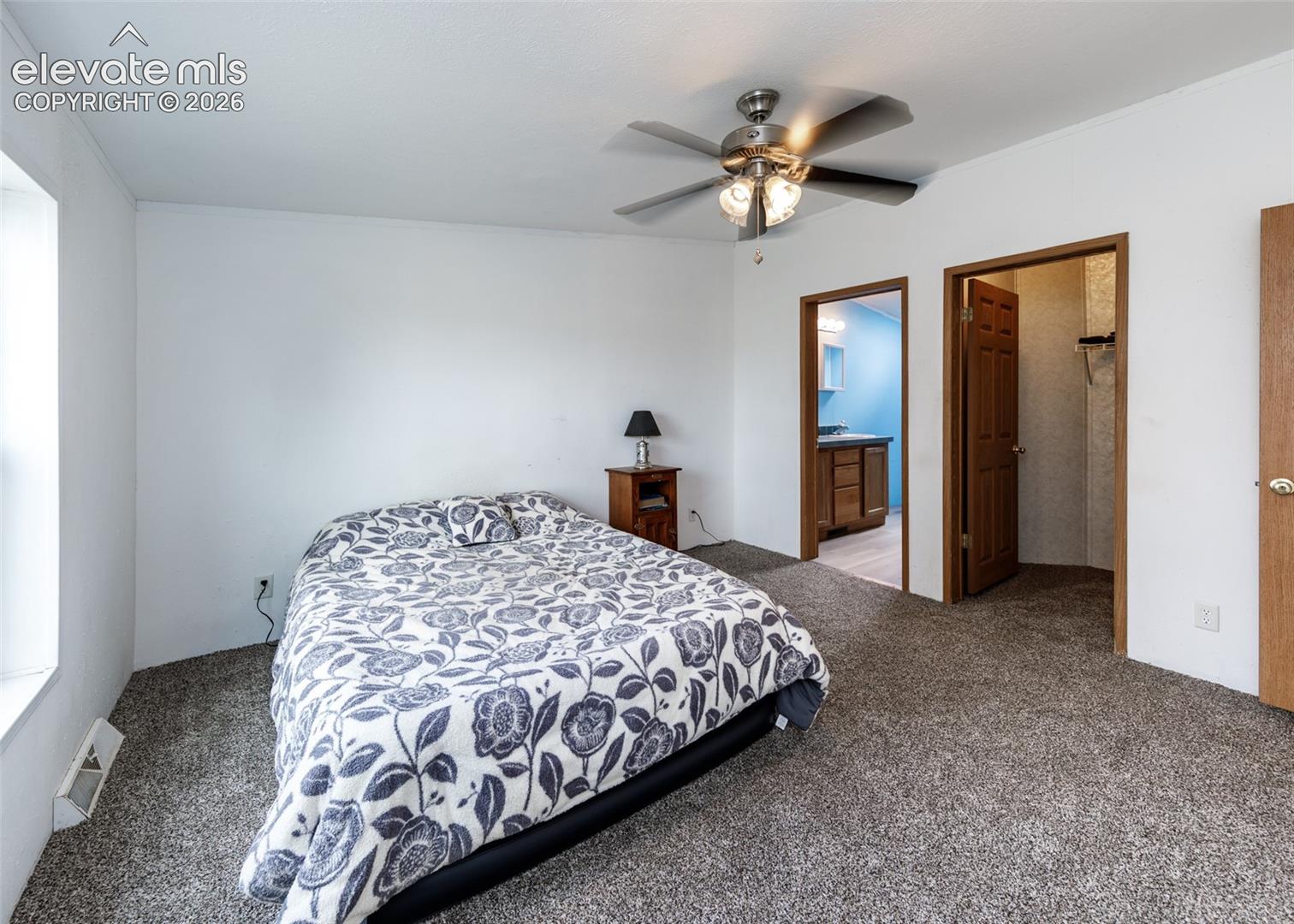 Listing photo 15 for 21430 La Piedra Point