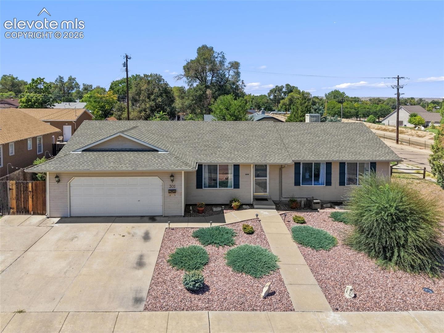 305 Alma Avenue — listing photo