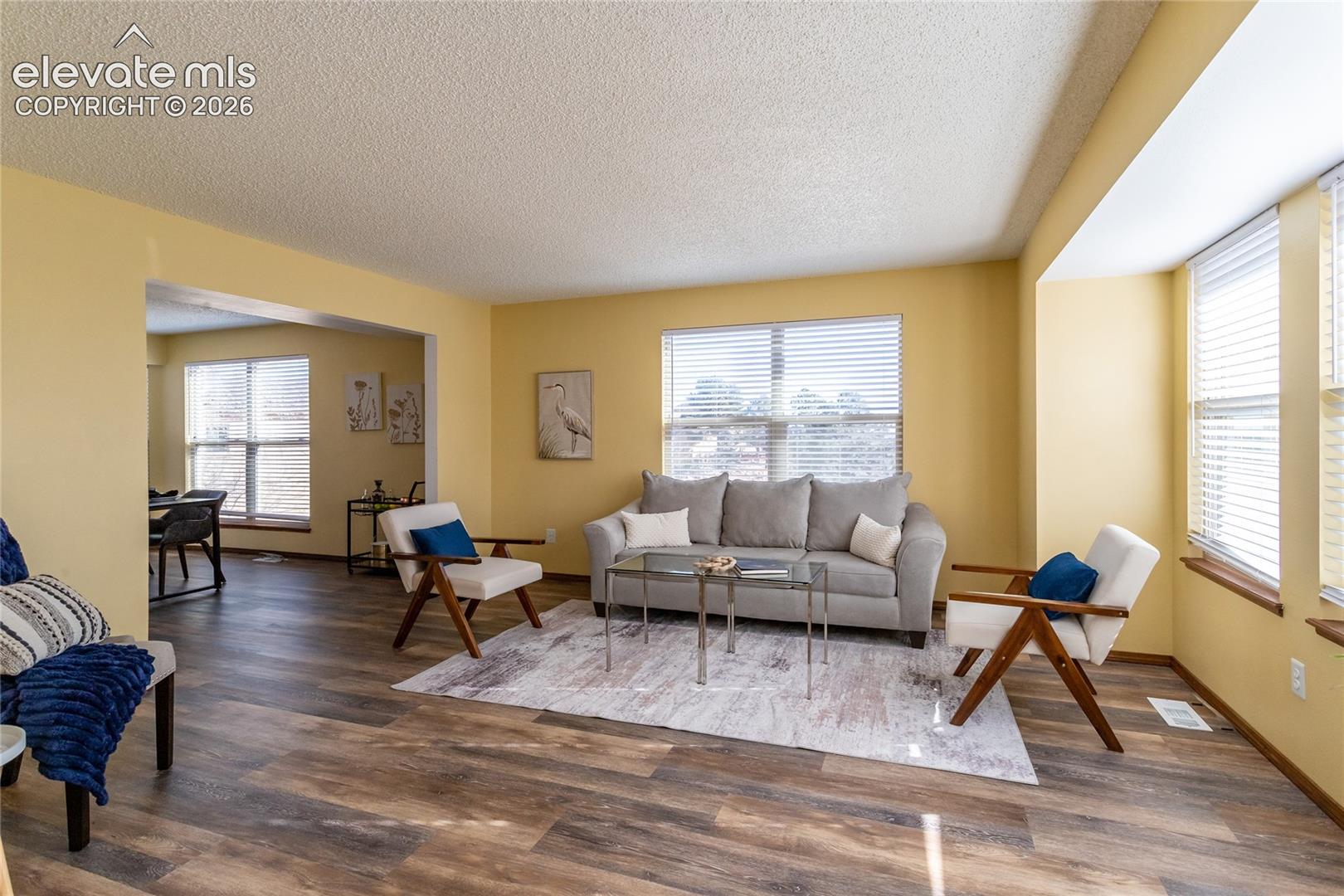 Listing photo 6 for 2690 Edenderry Drive