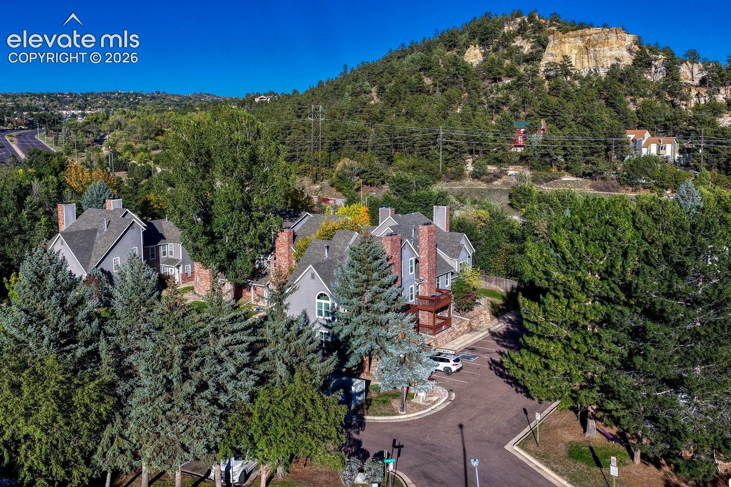 Listing photo 17 for 2121 Troy Court