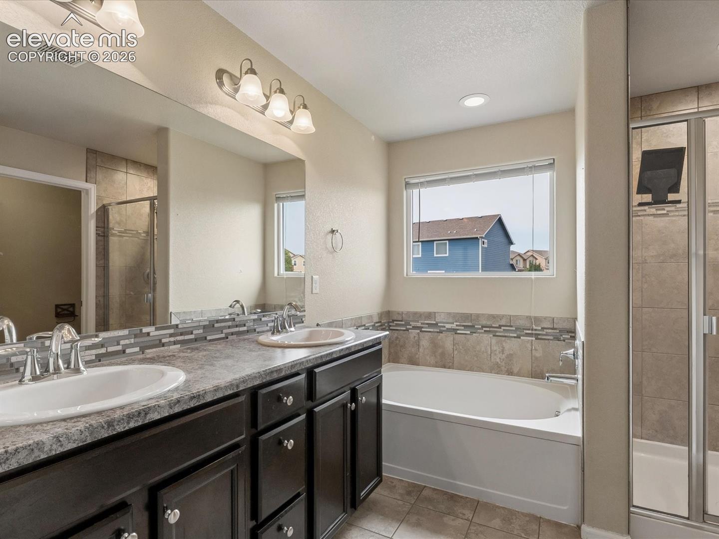 6459 Marilee Way, photo 17