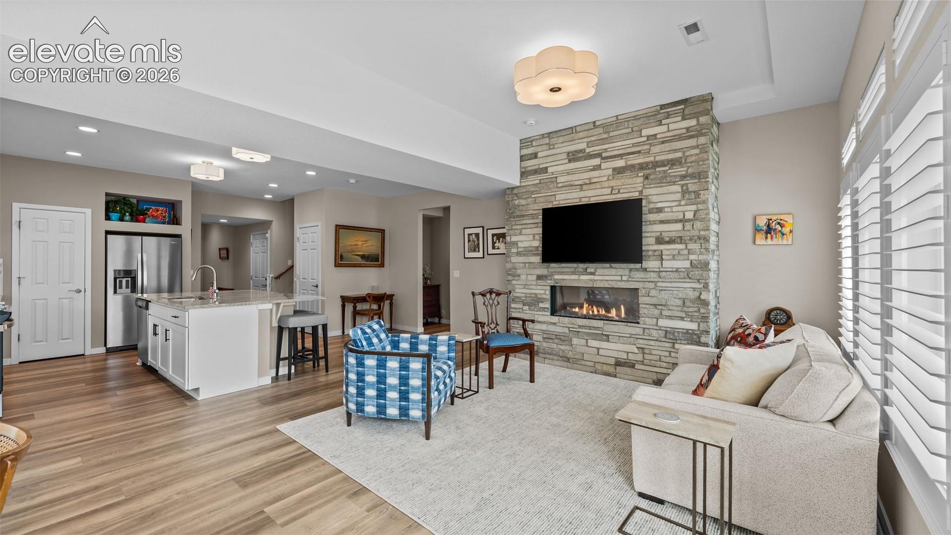 Listing photo 9 for 6055 Bennach Grove