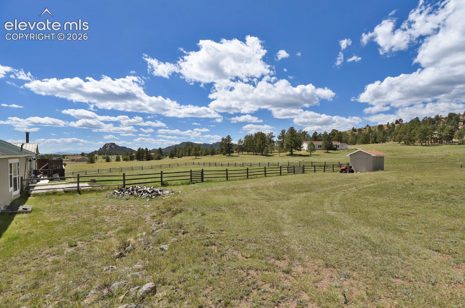 Listing photo 38 for 2329 Southpark Road