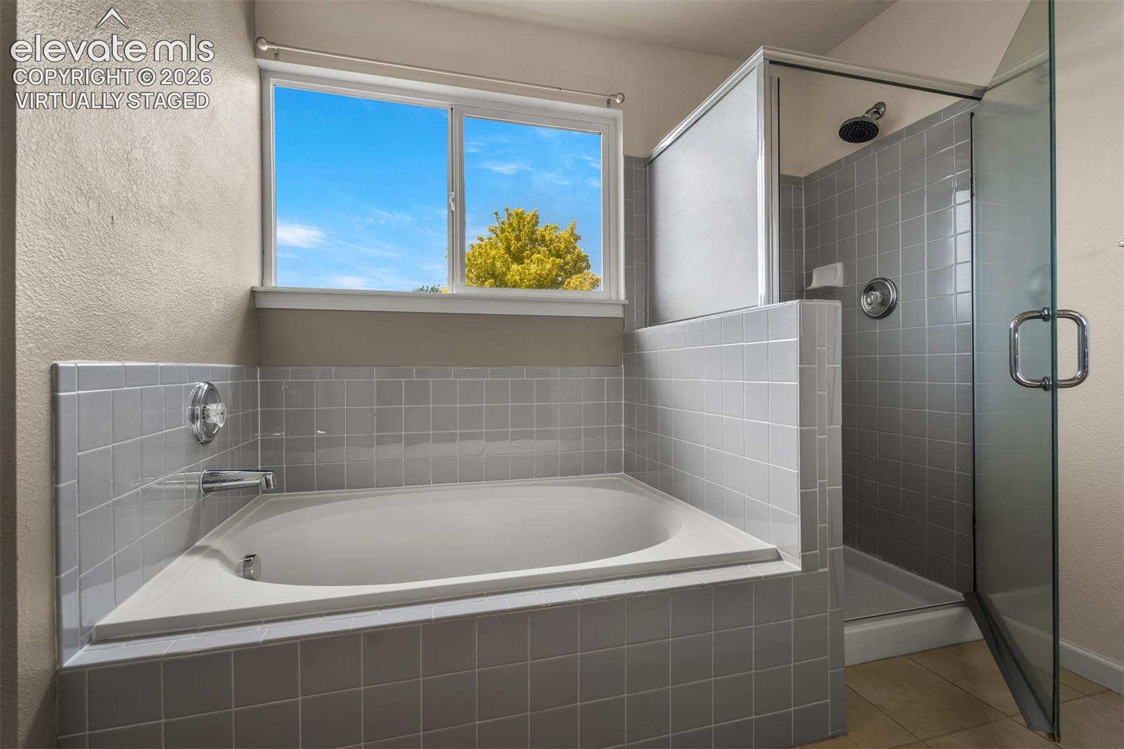 Listing photo 31 for 7477 Theresa Drive