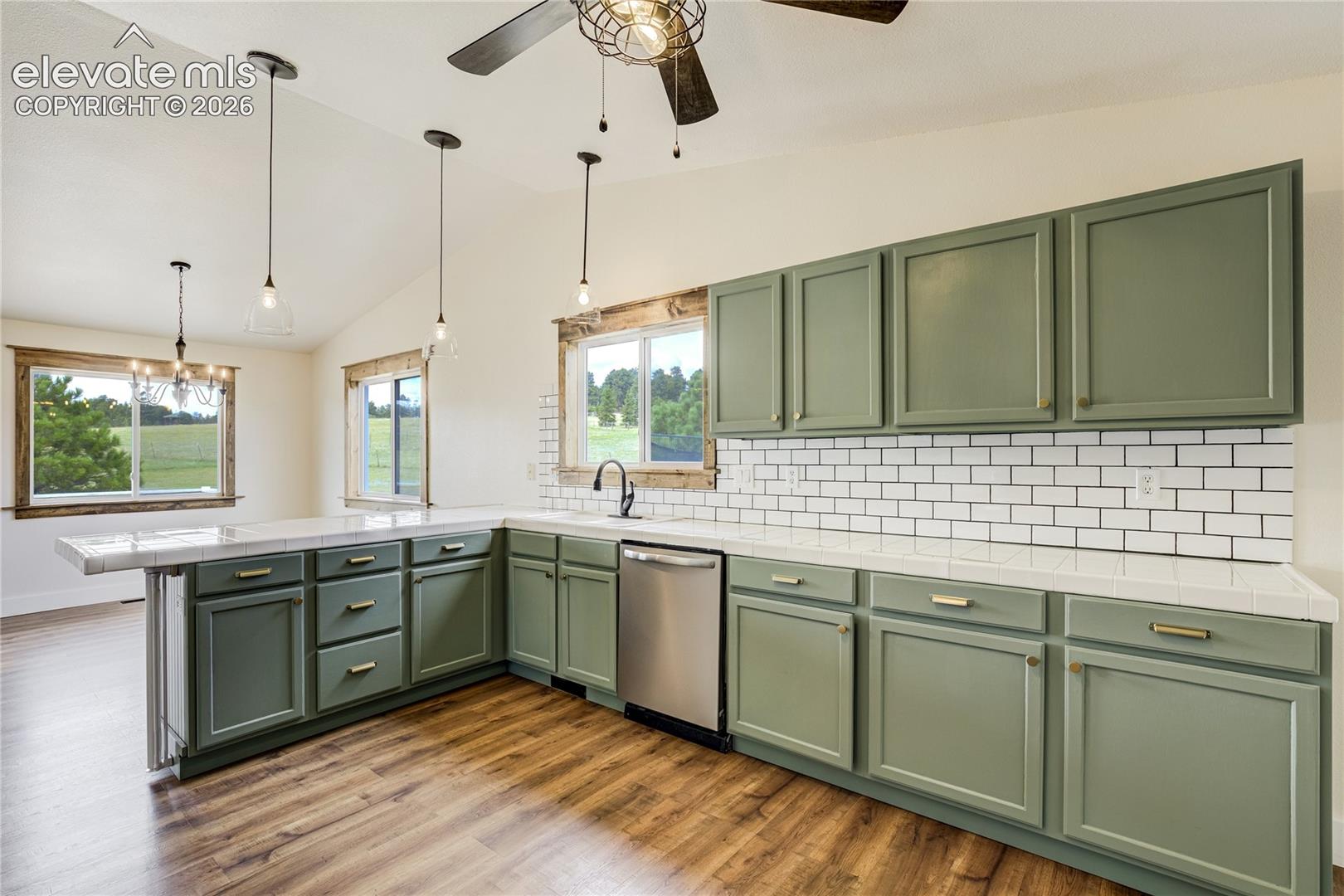 Listing photo 18 for 17650 Fremont Fort Drive