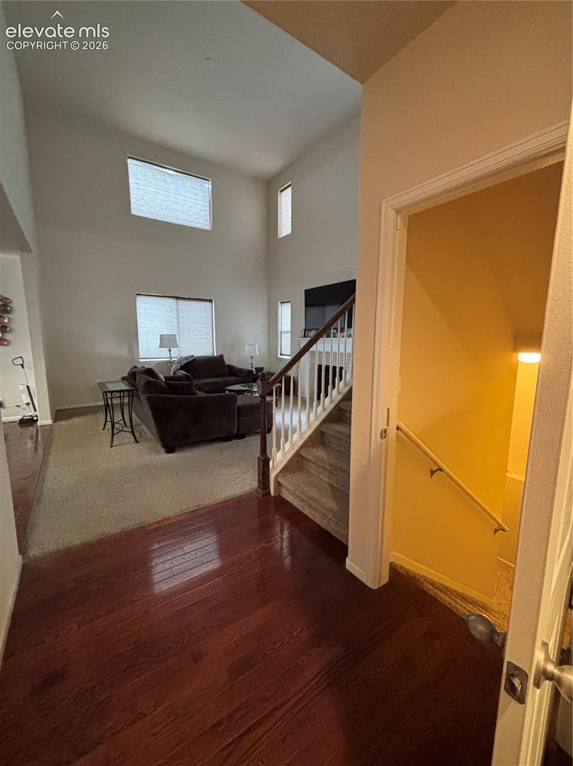 Listing photo 7 for 811 Spectrum Loop