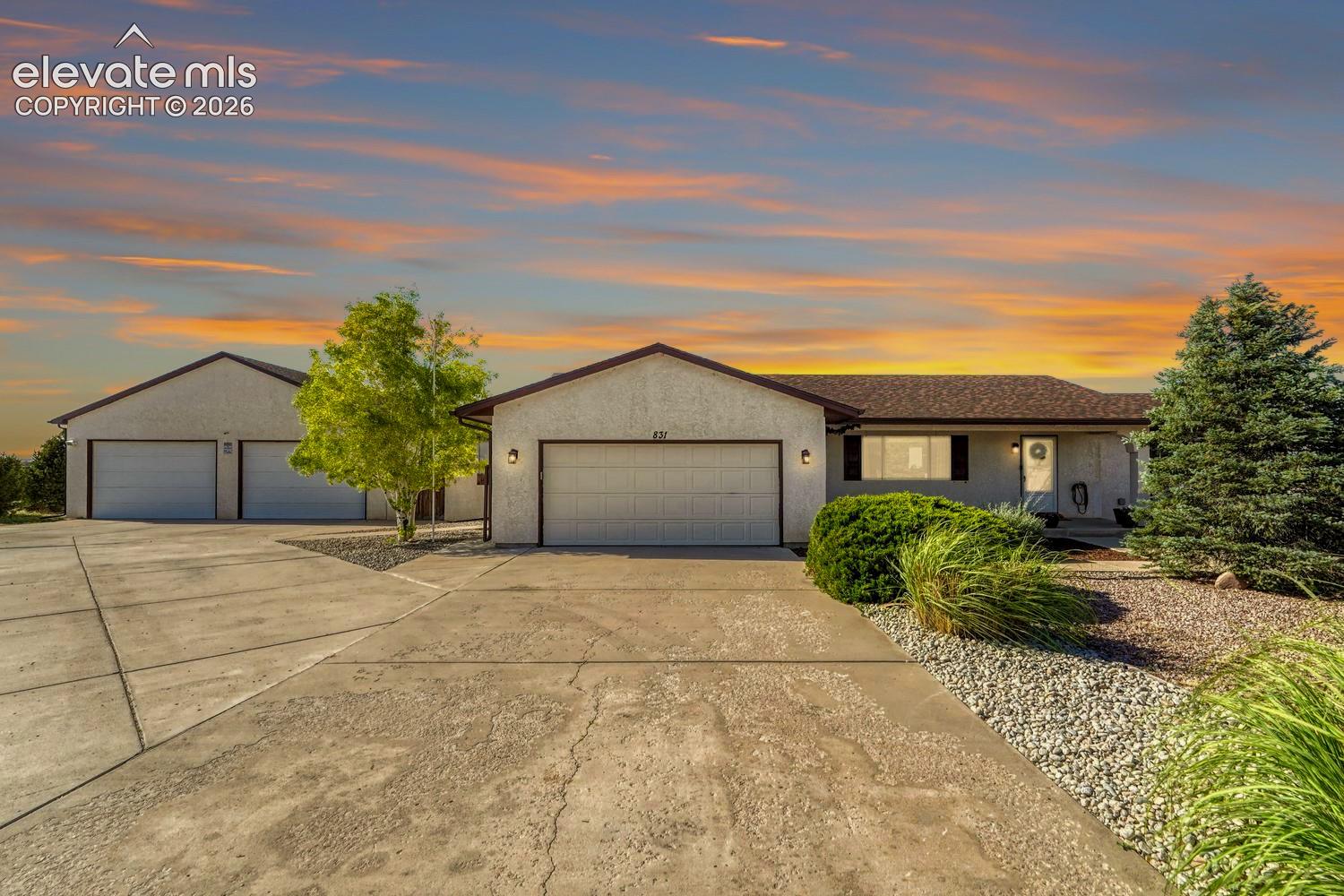 831 Paseo Dorado Drive