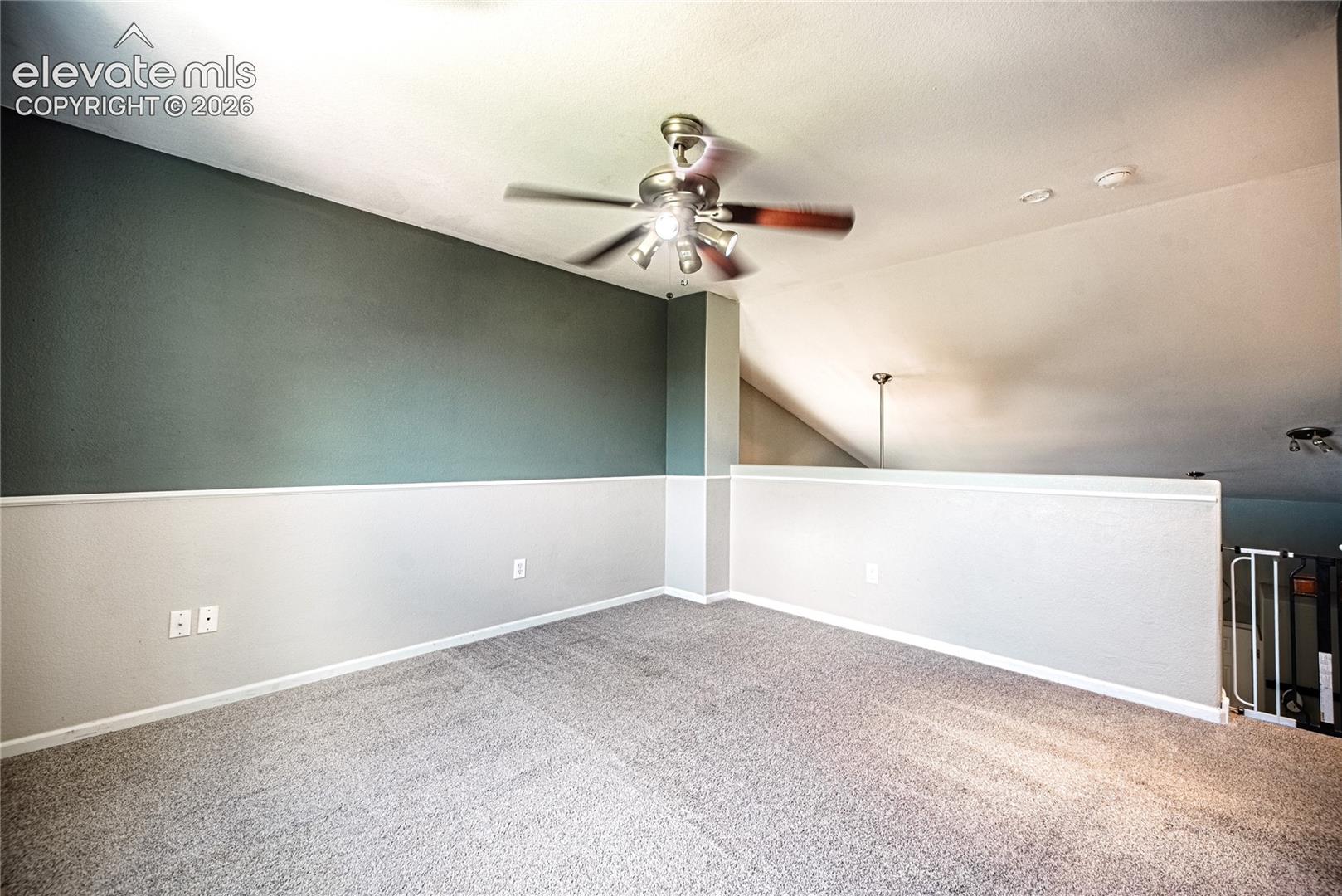 Listing photo 12 for 1395 Legend Oak Drive
