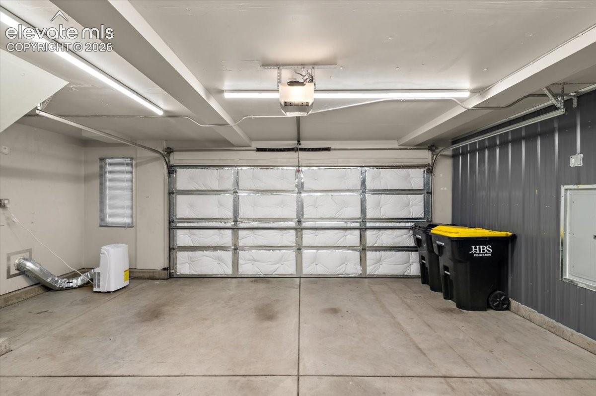 Listing photo 28 for 833 Grissom Drive
