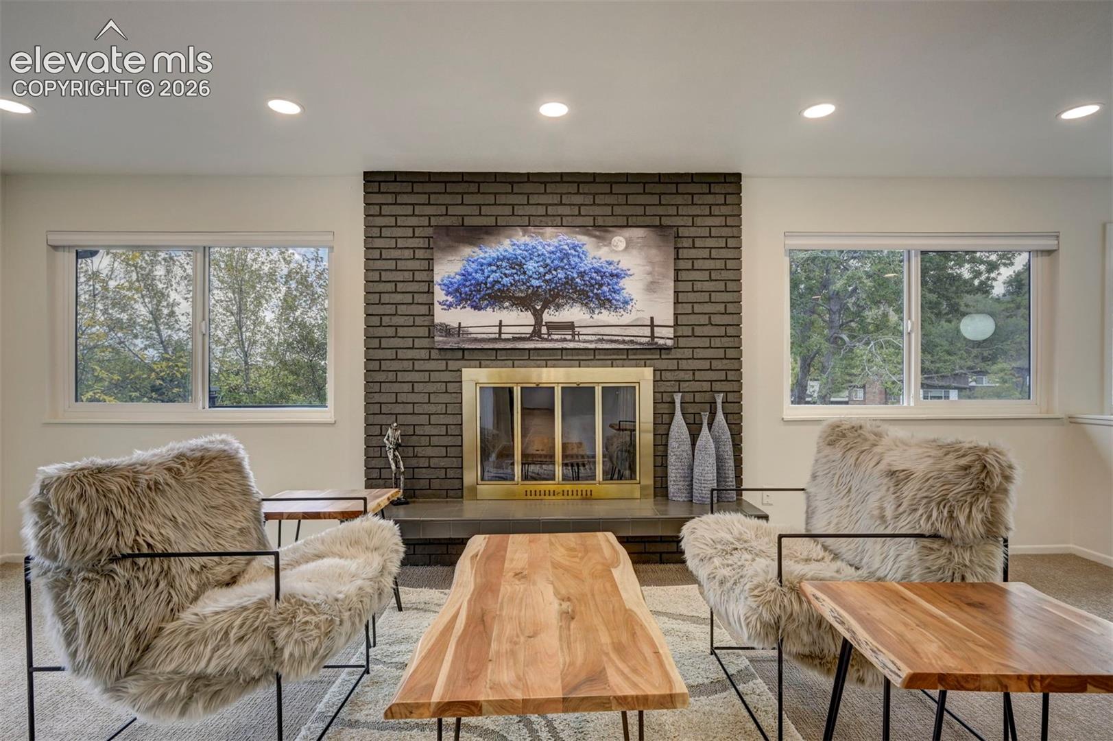 Listing photo 11 for 1018 Zodiac Drive