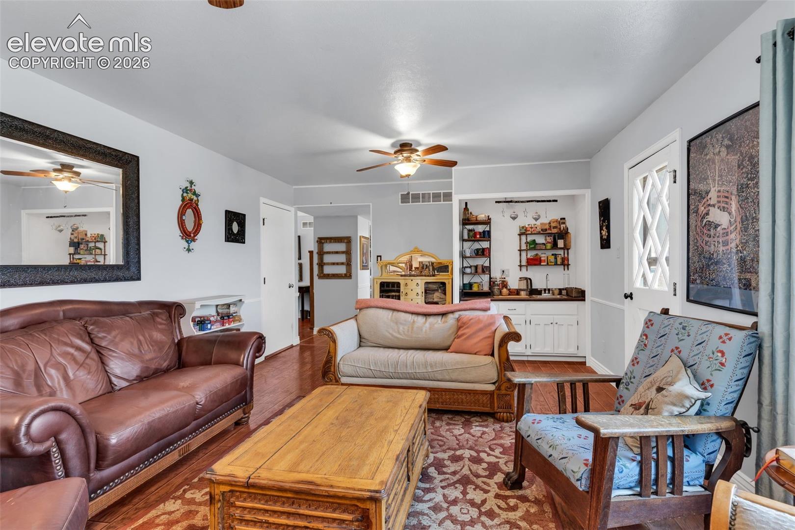Listing photo 15 for 1004 Ridgeview Place